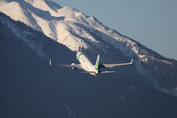 PH-HZG @ LOWI - Boeing 737-8K2