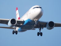 OE-LDD @ LOWW - Austrian Airlines A319 Moscow - by Hannes Tenkrat