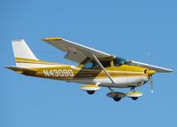 N4309Q @ DTN - Landing at Downtown Shreveport. - by paulp