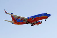 N906WN @ KLAX - Landing 24R at LAX - by Todd Royer