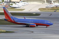 N460WN @ KFLL - Boeing 737-700 - by Mark Pasqualino