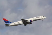 N624DL @ KFLL - Boeing 757-200