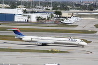 N992DL @ KFLL - MD-88