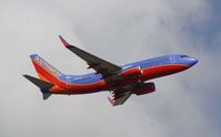N460WN @ KFLL - Boeing 737-700 - by Mark Pasqualino