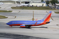 N235WN @ KFLL - Boeing 737-700 - by Mark Pasqualino