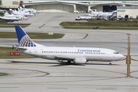 N69333 @ KFLL - Boeing 737-300