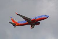 N235WN @ KFLL - Boeing 737-700 - by Mark Pasqualino