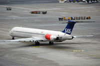 LN-RMO @ VIE - Scandinavian Airlines (SAS) McDonnell Douglas MD-81