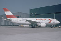 OE-LAD @ VIE - Austrian Airlines Airbus 310 - by Yakfreak - VAP