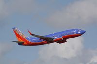 N288WN @ KFLL - Boeing 737-700 - by Mark Pasqualino