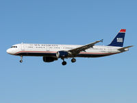 N194UW @ PHX - Short final for 25R