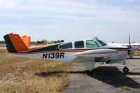 N139R @ KHWO - /