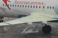 OE-LFL @ SZG - Fokker 70