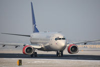 LN-RPL @ SZG - Boeing 737-883 - by Juergen Postl