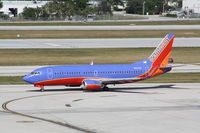 N620SW @ KFLL - Boeing 737-300 - by Mark Pasqualino
