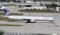 N77865 @ KFLL - Boeing 757-200