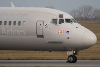 LN-RMO @ VIE - Mcdonnell Douglas MD-81 - by Juergen Postl