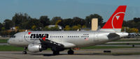 N365NB @ KMSP - Taxi for departure - by Todd Royer