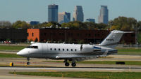 N815PA @ KMSP - Landing Runway 22 at MSP - by Todd Royer