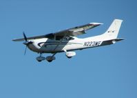 N223ME @ SHV - Coming in to the Shreveport Regional airport. - by paulp