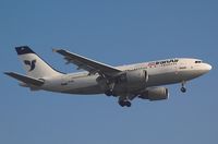 EP-IBK @ LOWW - IRAN AIR A310 - by Delta Kilo