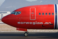 LN-KKL @ LOWS - szg wintercharter - by Peter Pabel