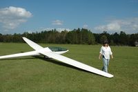 N300GG - Shannon in her DG-300 - by AM