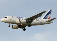 F-GUGG @ LEBL - Clear to land RWY 25R. - by Jorge Molina