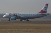 OE-LBU @ LOWW - AUSTRIAN AIRLINES,again without euro more sticker - by Delta Kilo