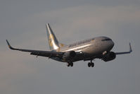 UR-GAT @ VIE - Boeing 737-528