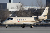 UR-KAS @ VIE - Gulfstream Aerospace G150