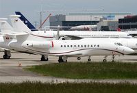 D-AUCR @ LSGG - LSGG (The usual gaggle of biz present during EBACE) - by Nick Dean