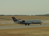 N216PS @ MCI - Taxiing to Terminal A - by Helicopterfriend