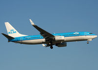 PH-BGC @ LEBL - Landing rwy 07R - by Shunn311