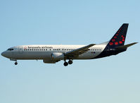 OO-VET @ LEBL - Landing rwy 07R - by Shunn311
