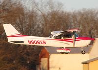 N80828 @ DTN - Landing at the Downtown Shreveport airport. - by paulp