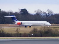 LN-RMR @ EGCC - Scandinavian - by chris hall