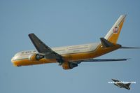 V8-RBK @ VHHH - Royal Brunei Airlines - by Michel Teiten ( www.mablehome.com )