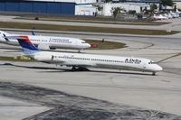 N950DL @ KFLL - MD-88