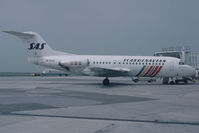 SE-DGO @ VIE - SAS Fokker 28 - by Yakfreak - VAP