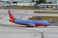 N442WN @ KFLL - Boeing 737-700 - by Mark Pasqualino