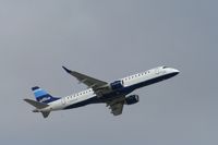 N296JB @ KFLL - ERJ 190-100 IGW