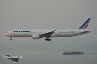 F-GSQJ @ VHHH - Air France arriving from Paris - by Michel Teiten ( www.mablehome.com )