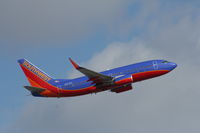 N297WN @ KFLL - Boeing 737-700 - by Mark Pasqualino