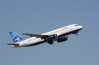 N624JB @ KFLL - Airbus A320 - by Mark Pasqualino