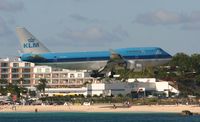 PH-BFA @ TNCM - approching runway 09 - by ratty006