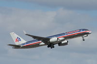 N185AN @ KFLL - Boeing 757-200 - by Mark Pasqualino