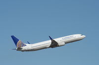 N37409 @ KFLL - Boeing 737-900 - by Mark Pasqualino
