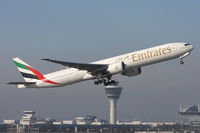 A6-EBU @ EDDM - MUC - by Peter Pabel
