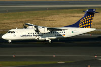 D-BMMM @ DUS - visitor - by Wolfgang Zilske